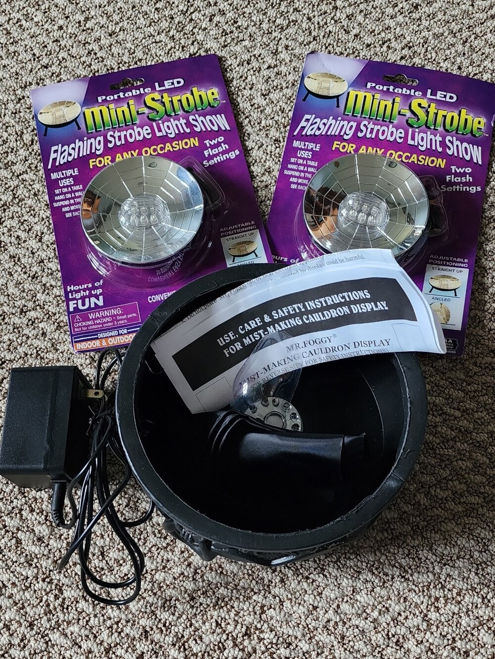 🚨Special Effects Lot, 2 Portable LED Flashing Strobe Lights & Misting Caldroun
